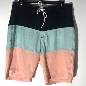Old Navy Size 32 Swim Trunks